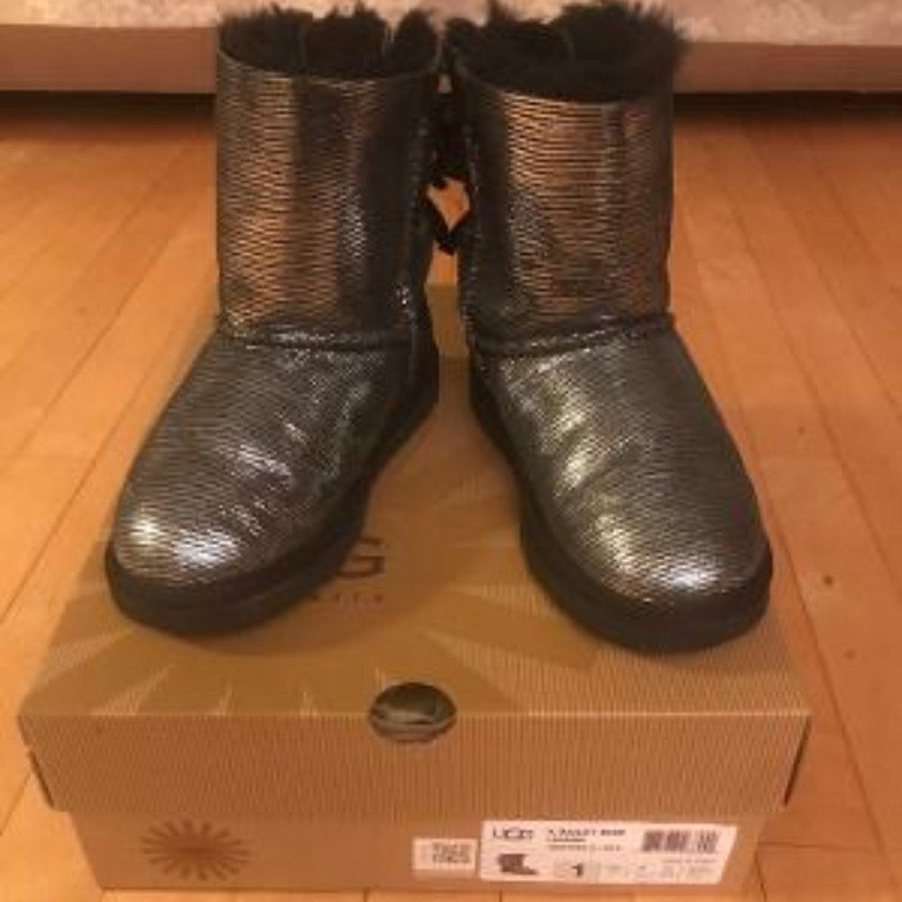 Ugg Kids Bailey Bow Lizard Blk (Authentic) Sz 1